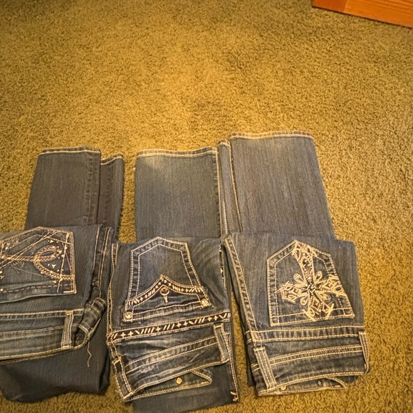 3 pairs of Buckle jeans. - Picture 2 of 2